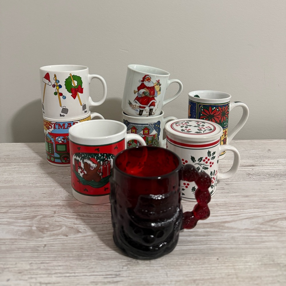 Lot of Vintage Christmas Holiday Coffee Mugs